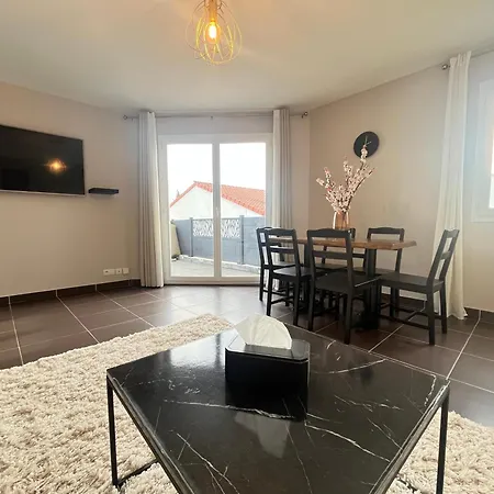 Maison Moderne Avec Terrasse & Parking Villa